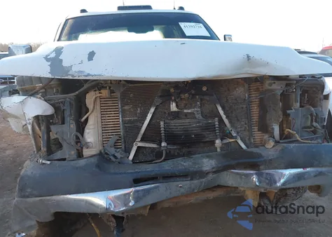 2001 Chevrolet Silverado 2500Hd Lt from USA, damaged, VIN 1GCHK23121F177080